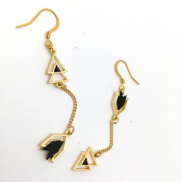 Elegant Art Deco Flapper Drop Earrings - Picture 2 of 5